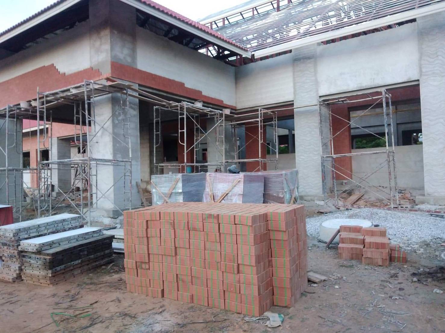 กระเบื้องดินเผา ขนาด 4×8