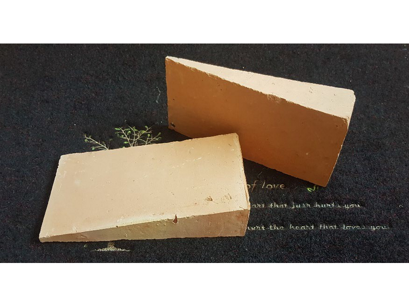 อิฐทนไฟผ่า MOT   ( สีธรรมชาติ )