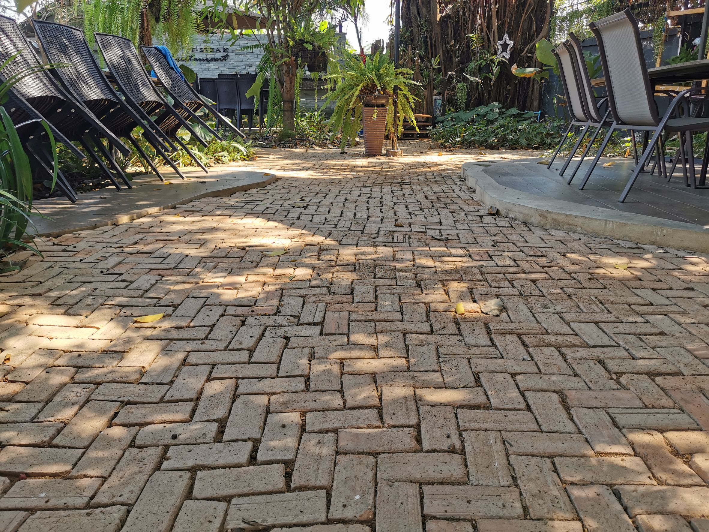 อิฐดินเผาปูพื้น